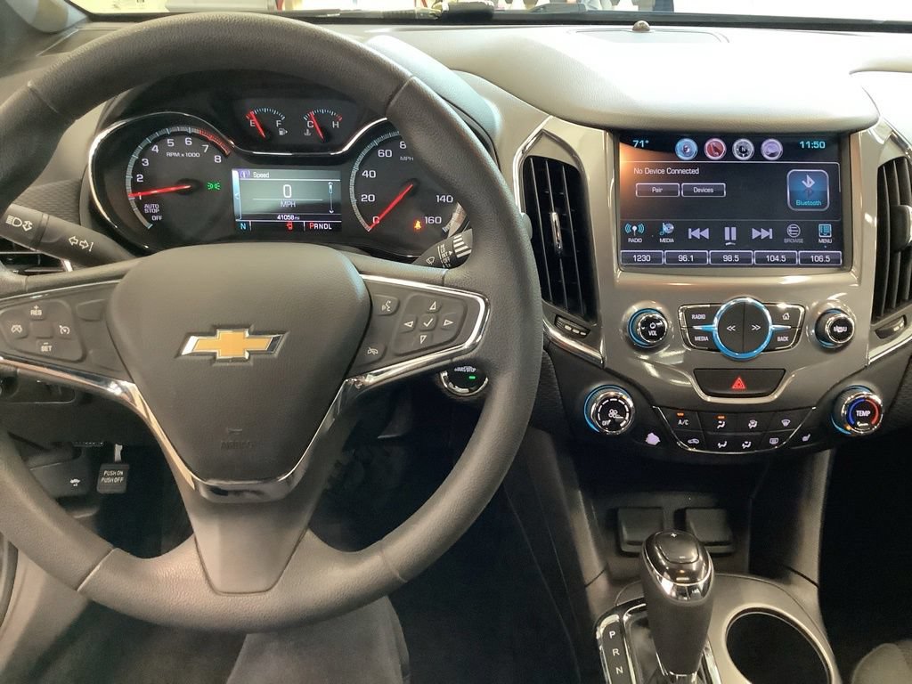 Used 2016 Chevrolet Cruze LT w/ Sun And Sound Package FWD image 9