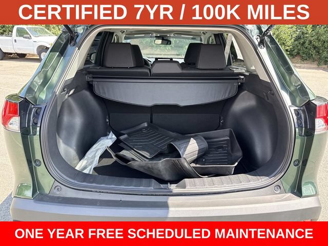 Used 2023 Toyota Corolla Cross LE w/ Moonroof Package FWD image 9