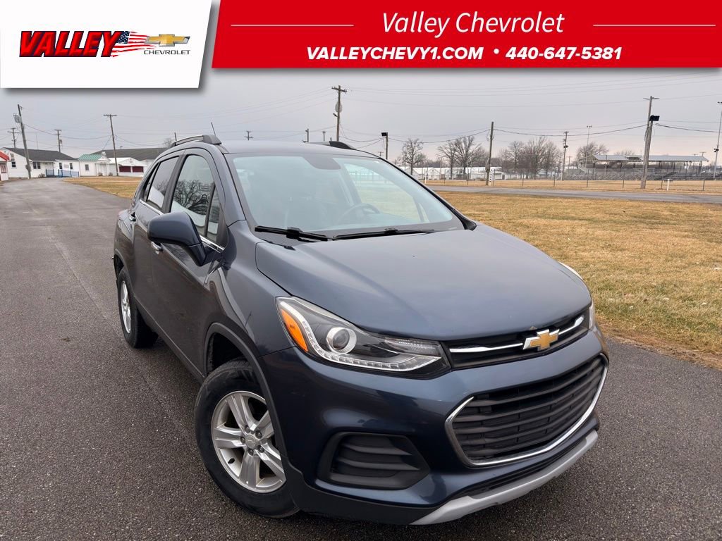 Used 2018 Chevrolet Trax LT w/ Driver Confidence Package image 1