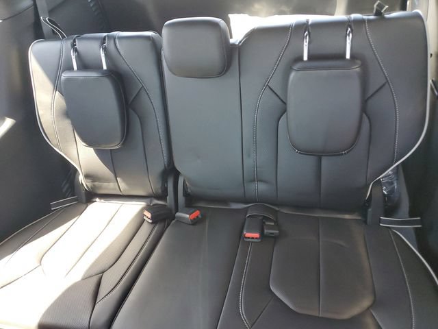 New 2026 Chrysler Pacifica Limited w/ S Appearance Package AWD/4WD image 11