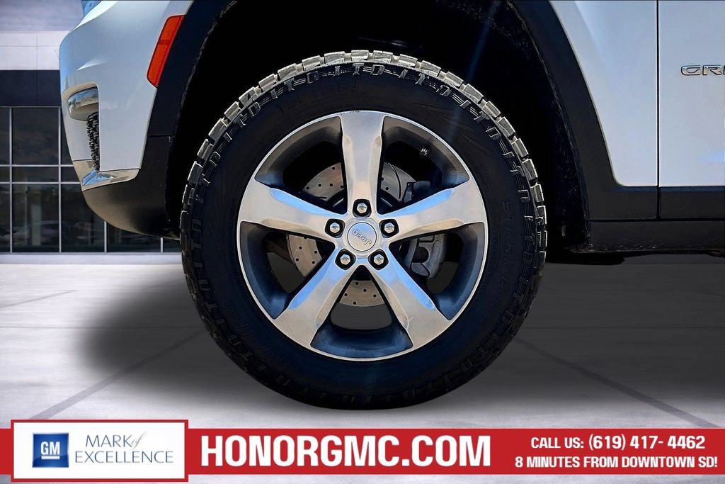 Used 2021 Jeep Grand Cherokee L Limited w/ Trailer Tow Package AWD/4WD image 35