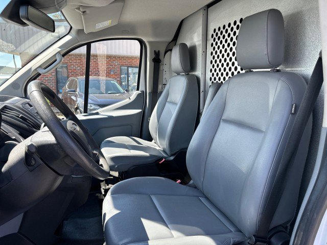 Used 2017 Ford Transit 250 130 Low Roof image 18