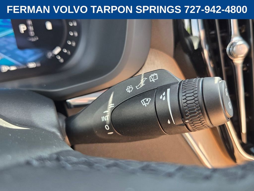 New 2026 Volvo XC60 B5 Plus w/ Protection Package Premier AWD/4WD image 32