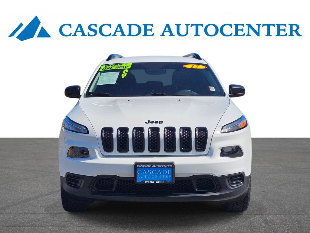 Used 2017 Jeep Cherokee Sport AWD/4WD image 15