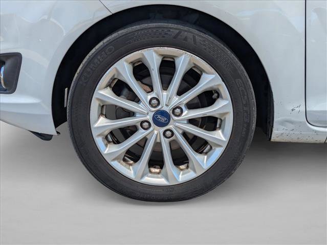 Used 2014 Ford Fiesta SE w/ Equipment Group 201A image 9