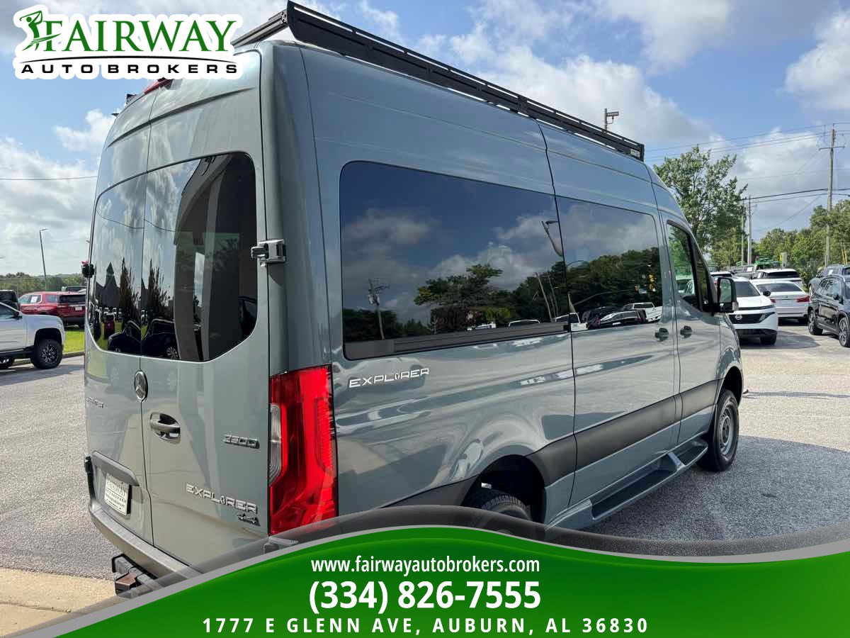 Used 2022 Mercedes-Benz Sprinter 2500 image 6