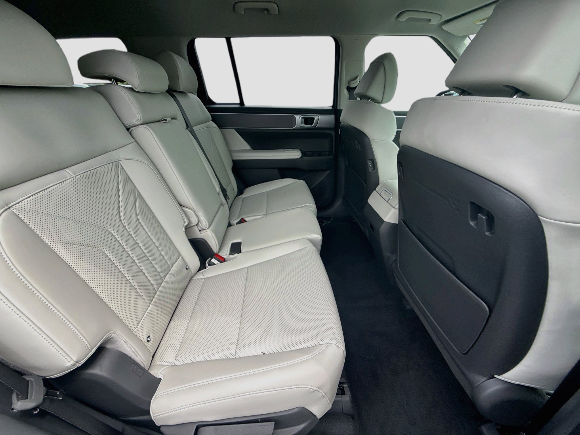 New 2027 Hyundai Santa Fe SEL FWD image 19