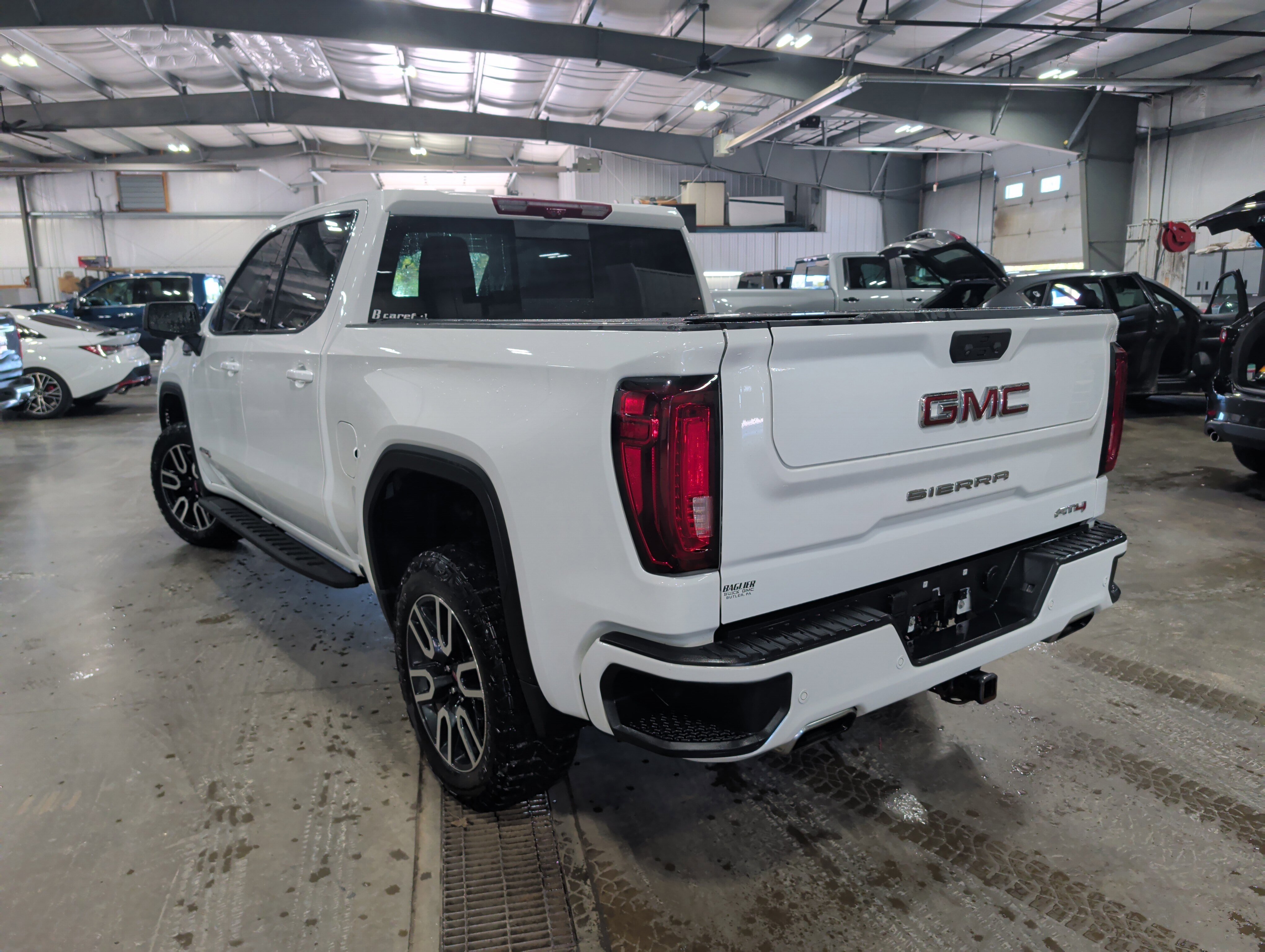 Used 2023 GMC Sierra 1500 AT4 w/ AT4 Premium Package image 4