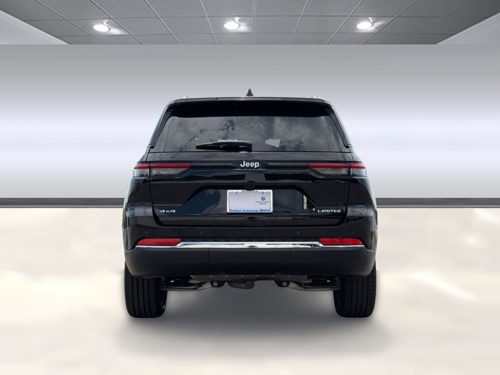 Used 2024 Jeep Grand Cherokee Limited AWD/4WD image 8