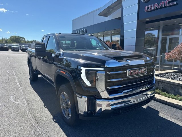 New 2026 GMC Sierra 2500 SLE image 1