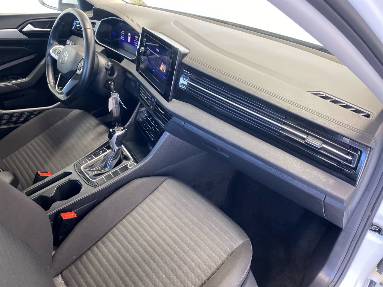 Used 2025 Volkswagen Jetta S FWD image 29