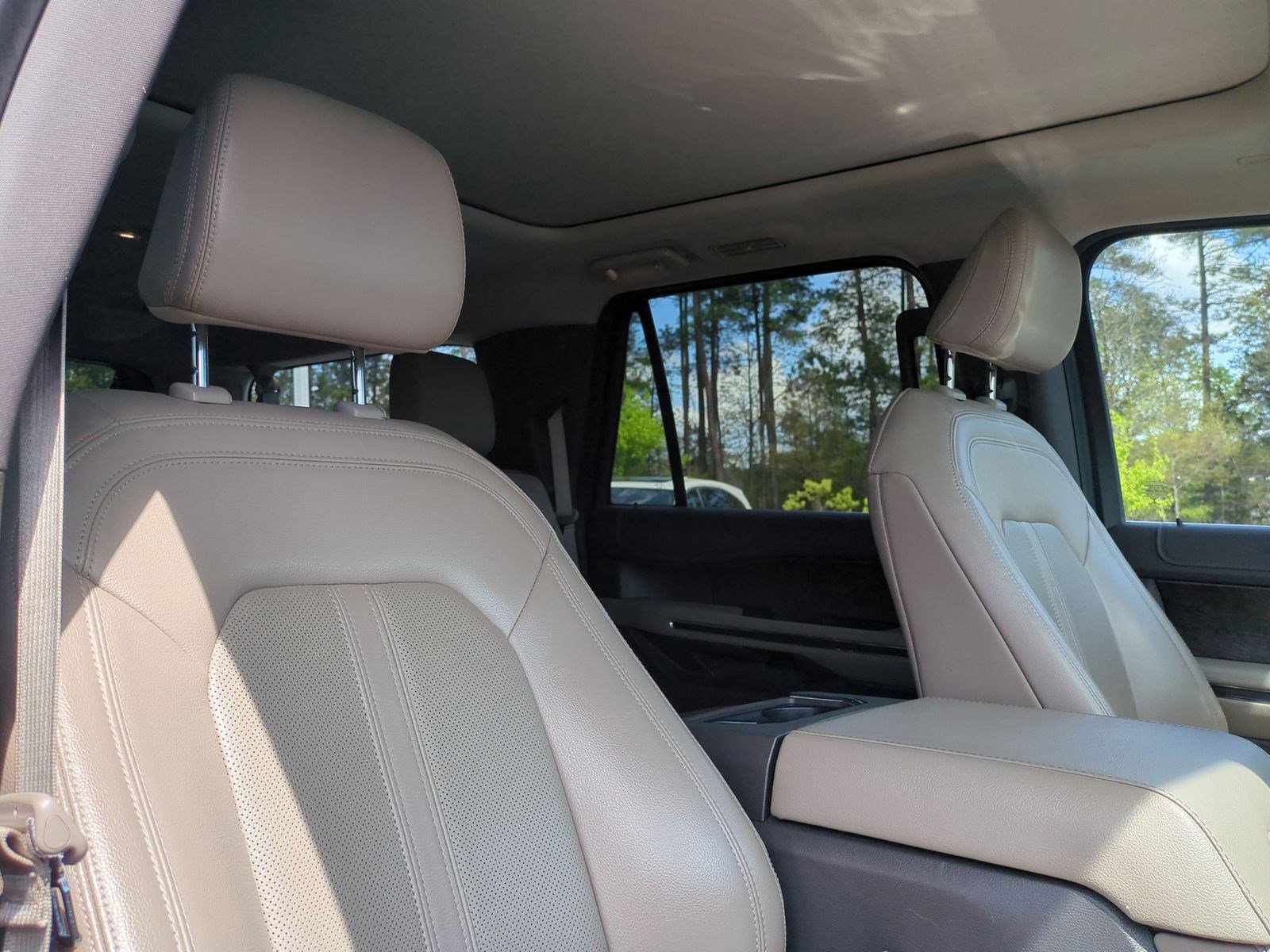 Used 2021 Ford Expedition Max Limited image 35