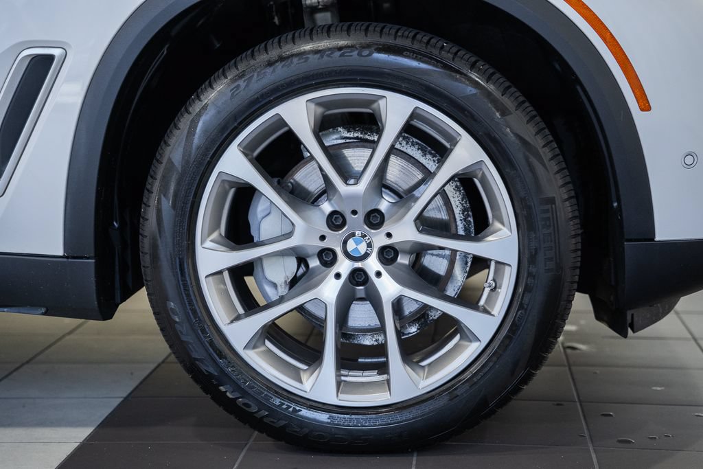 Used 2023 BMW X5 xDrive40i w/ Premium Package AWD/4WD image 18