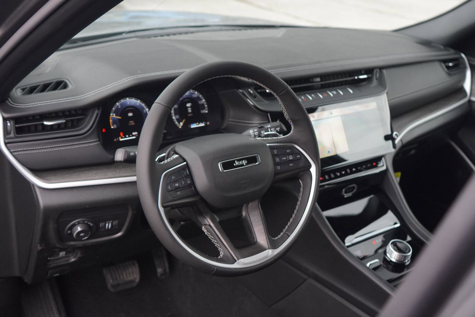 New 2026 Jeep Grand Cherokee Limited image 23