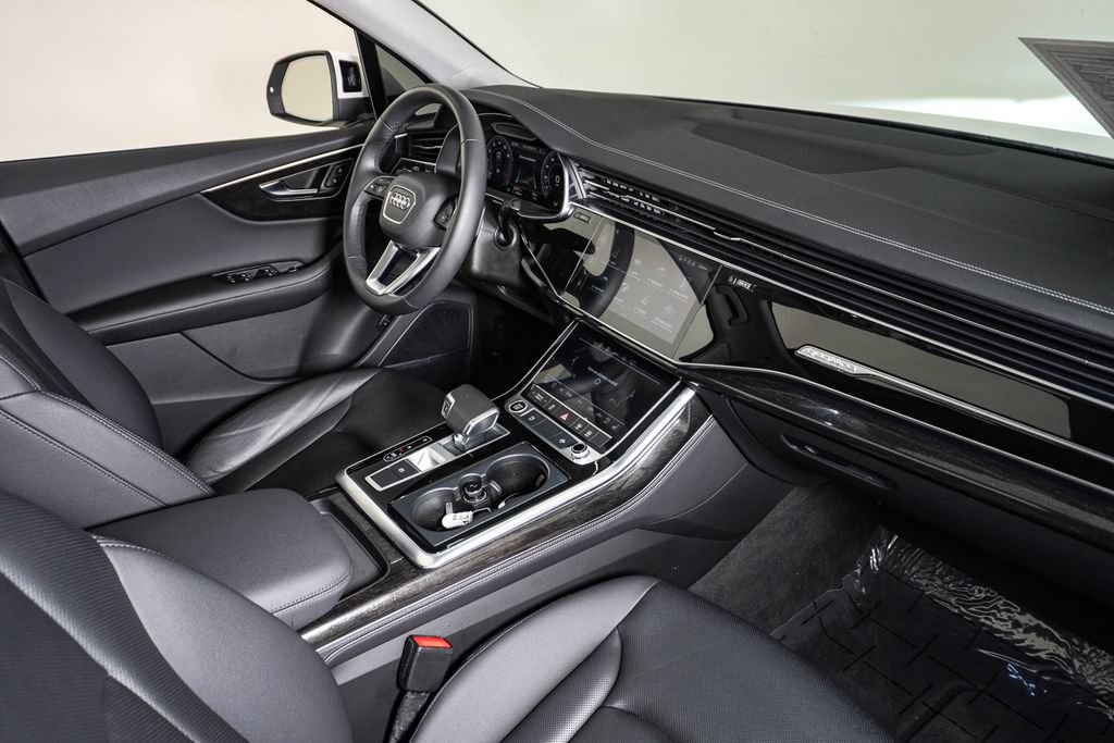 Used 2023 Audi Q7 3.0T Premium Plus AWD/4WD image 14