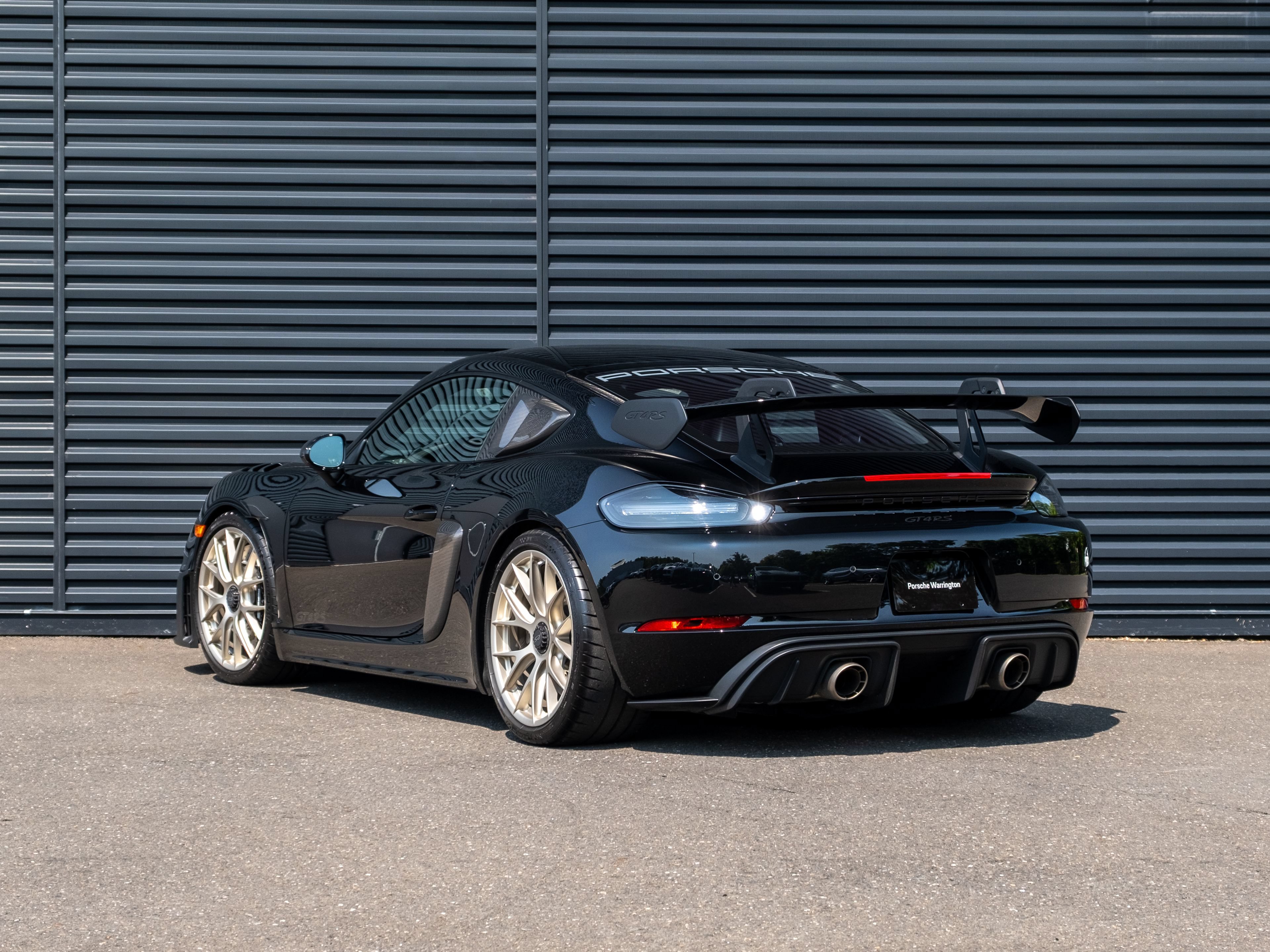 Certified 2024 Porsche 718 Cayman GT4 RS RWD image 3