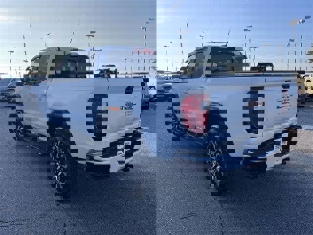 Used 2023 GMC Canyon AT4 w/ Technology Package image 30