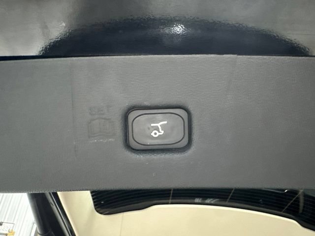 Used 2023 Lincoln Nautilus AWD w/ Premium Package image 20