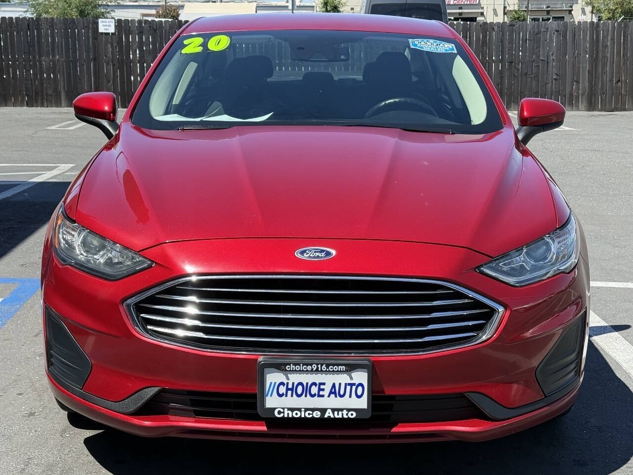 Used 2020 Ford Fusion SE FWD image 2