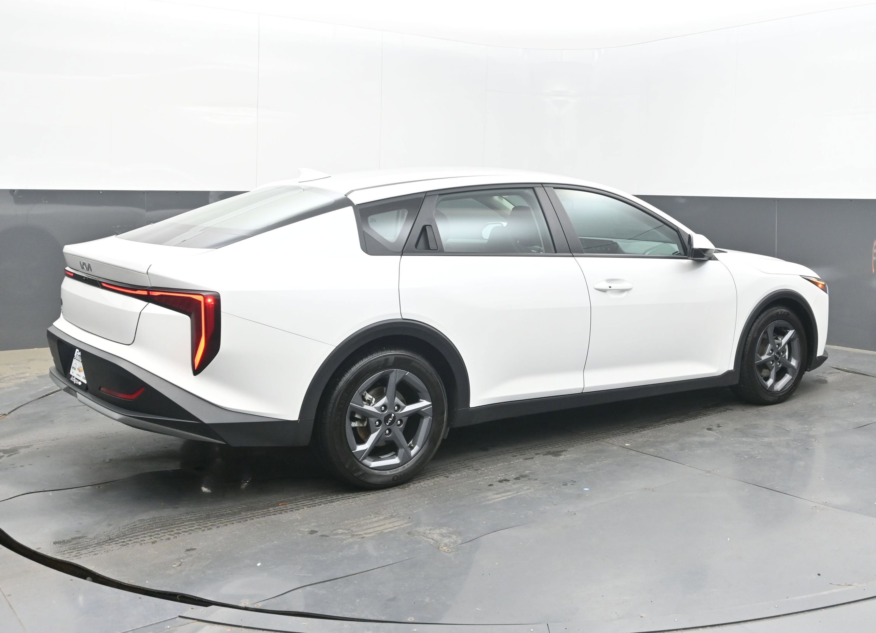 Used 2025 Kia K4 FWD image 9