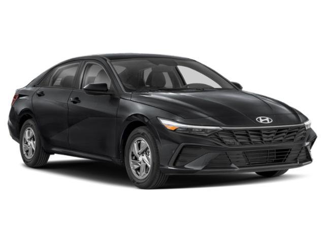 Certified 2025 Hyundai Elantra SE image 9