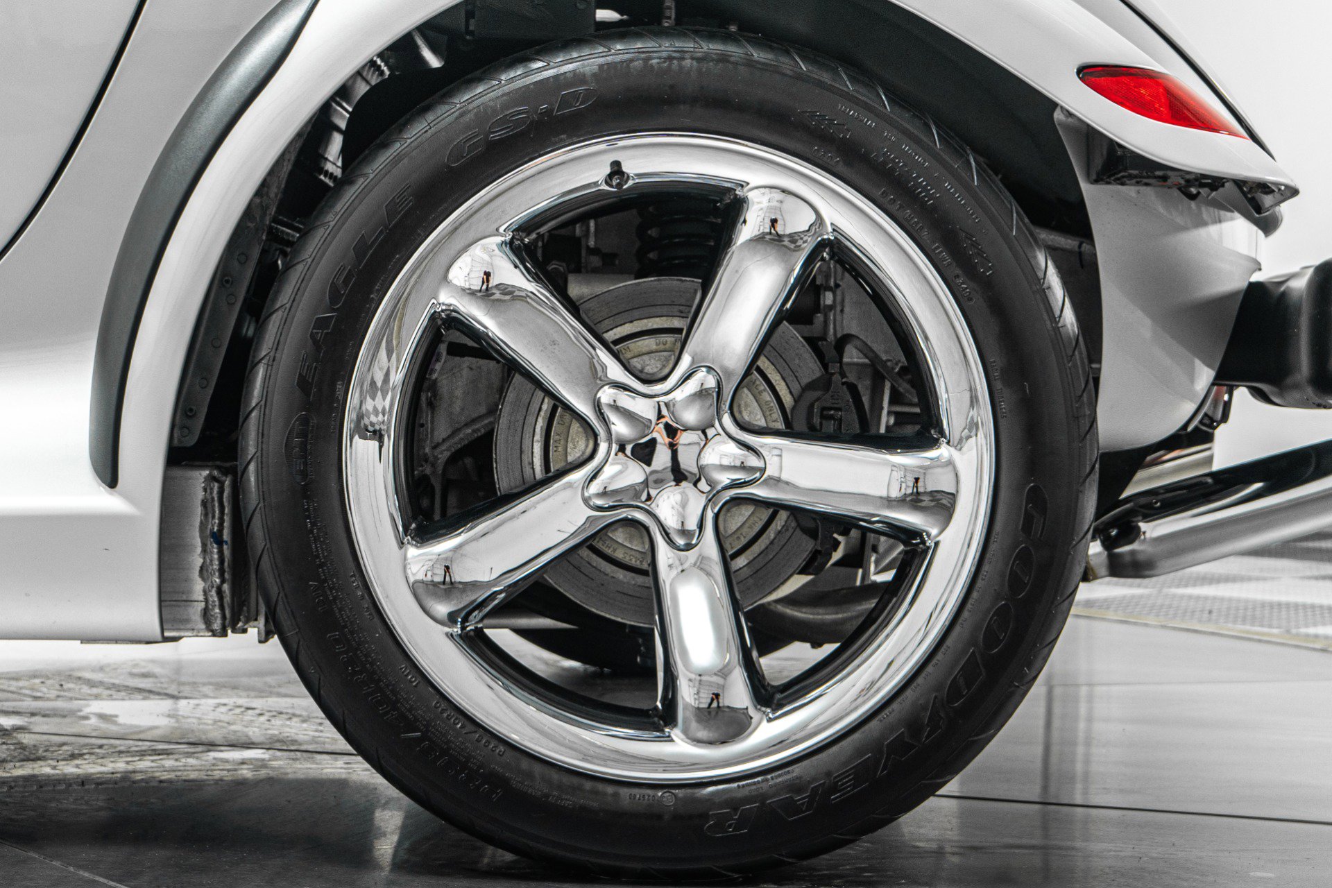 Used 2000 Plymouth Prowler image 11