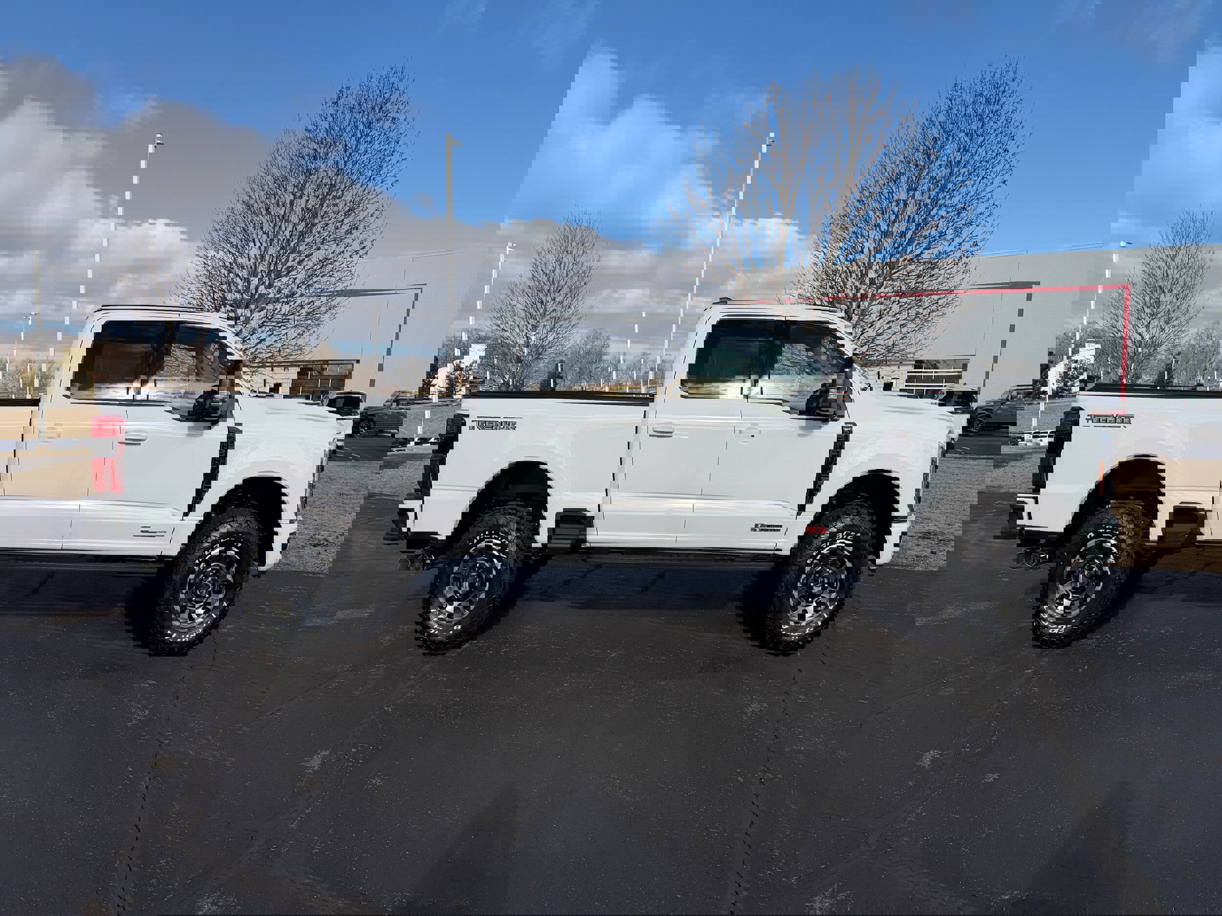 Certified 2024 Ford F350 Lariat w/ Lariat Ultimate Package image 6