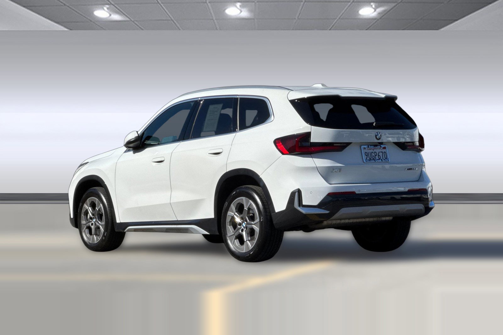 Used 2025 BMW X1 xDrive28i w/ Convenience Package image 3