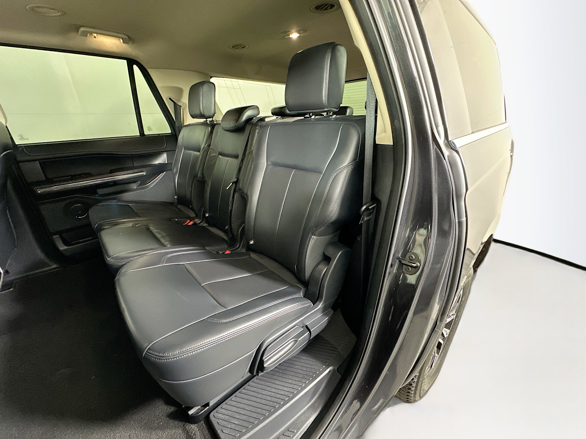 Used 2024 Ford Expedition Max XLT image 26