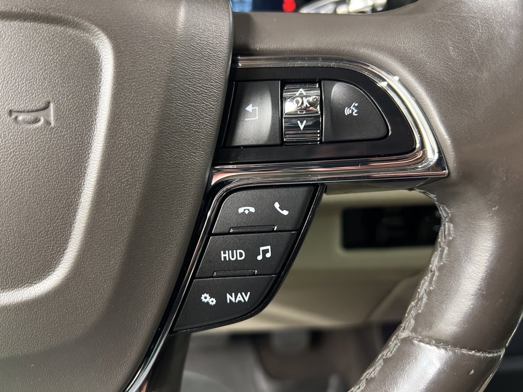 Used 2019 Lincoln Navigator L Reserve image 21
