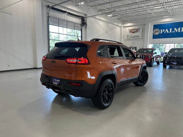 Used 2016 Jeep Cherokee Trailhawk w/ Leather Interior Group AWD/4WD image 5