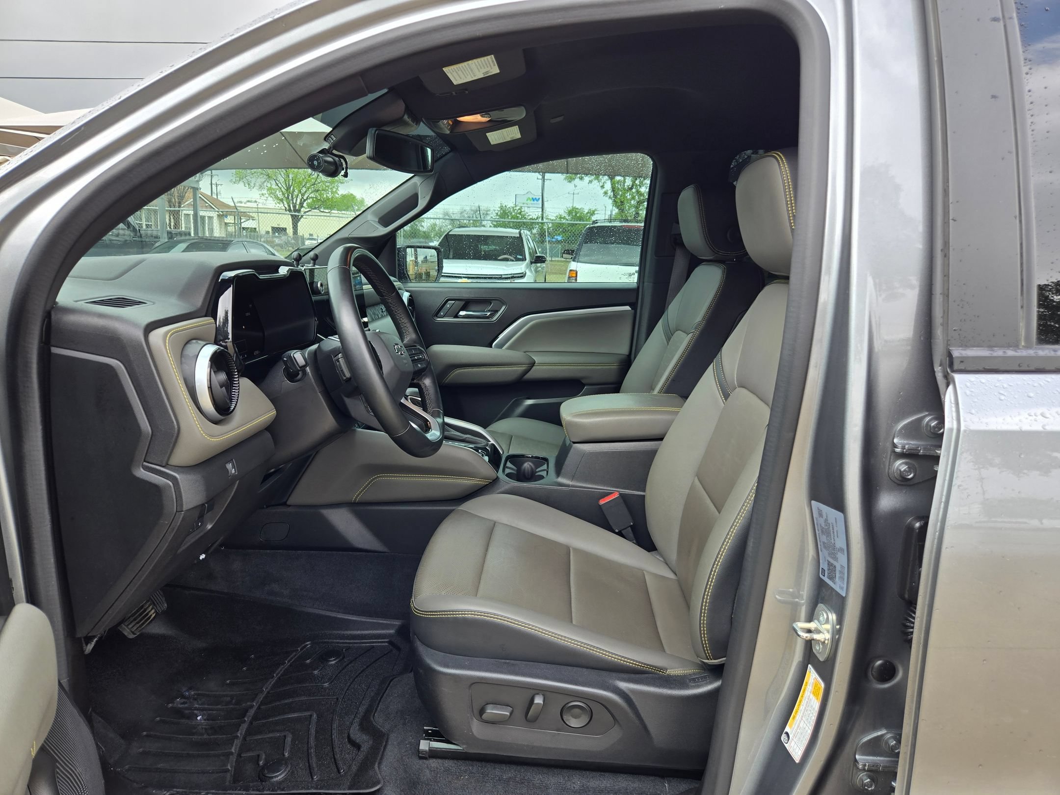 Certified 2023 Chevrolet Colorado ZR2 w/ ZR2 Convenience Package III AWD/4WD image 9