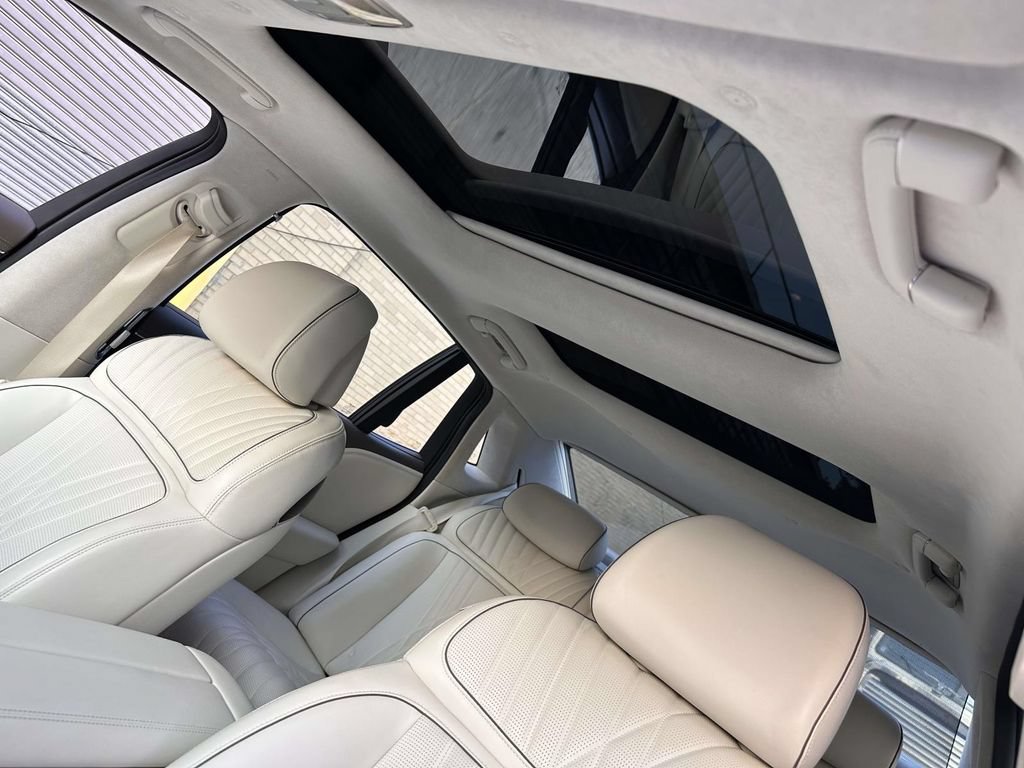 Used 2023 Genesis G90 3.5T AWD/4WD image 16