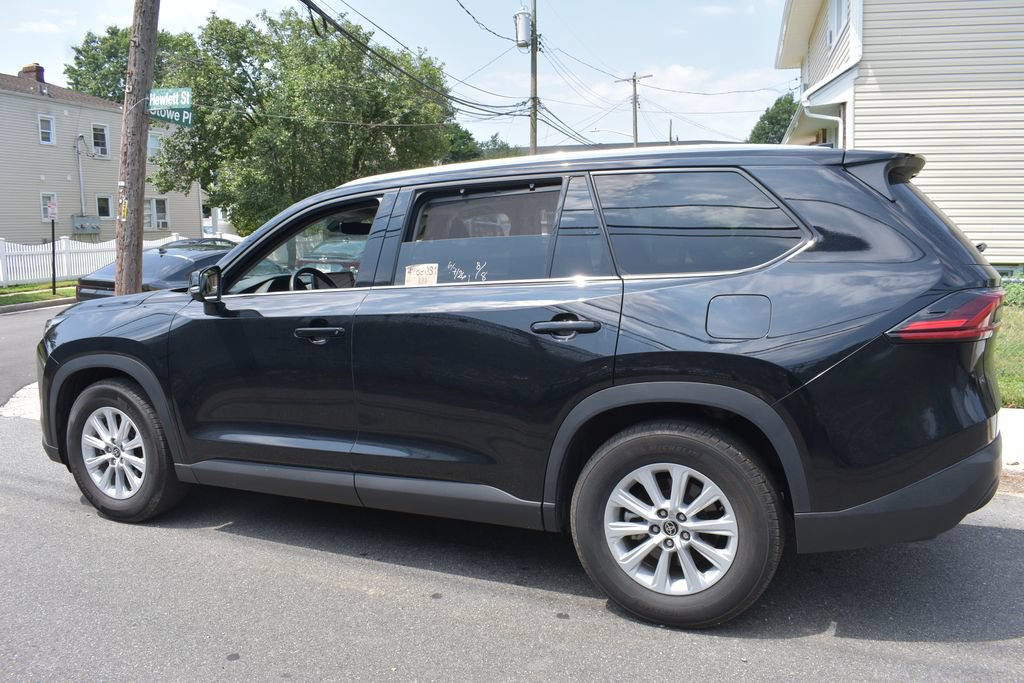 Used 2025 Toyota Grand Highlander FWD image 7