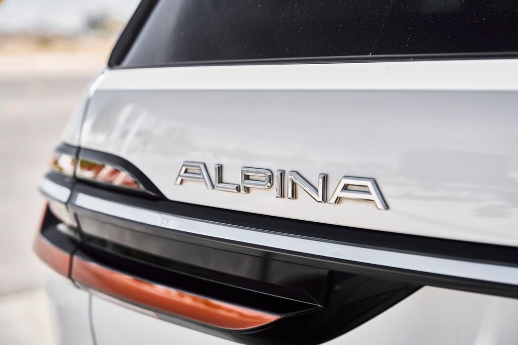 Used 2023 BMW ALPINA XB7 AWD/4WD image 12