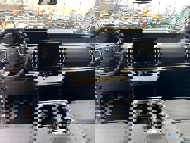 New 2026 Ford Expedition Active image 13