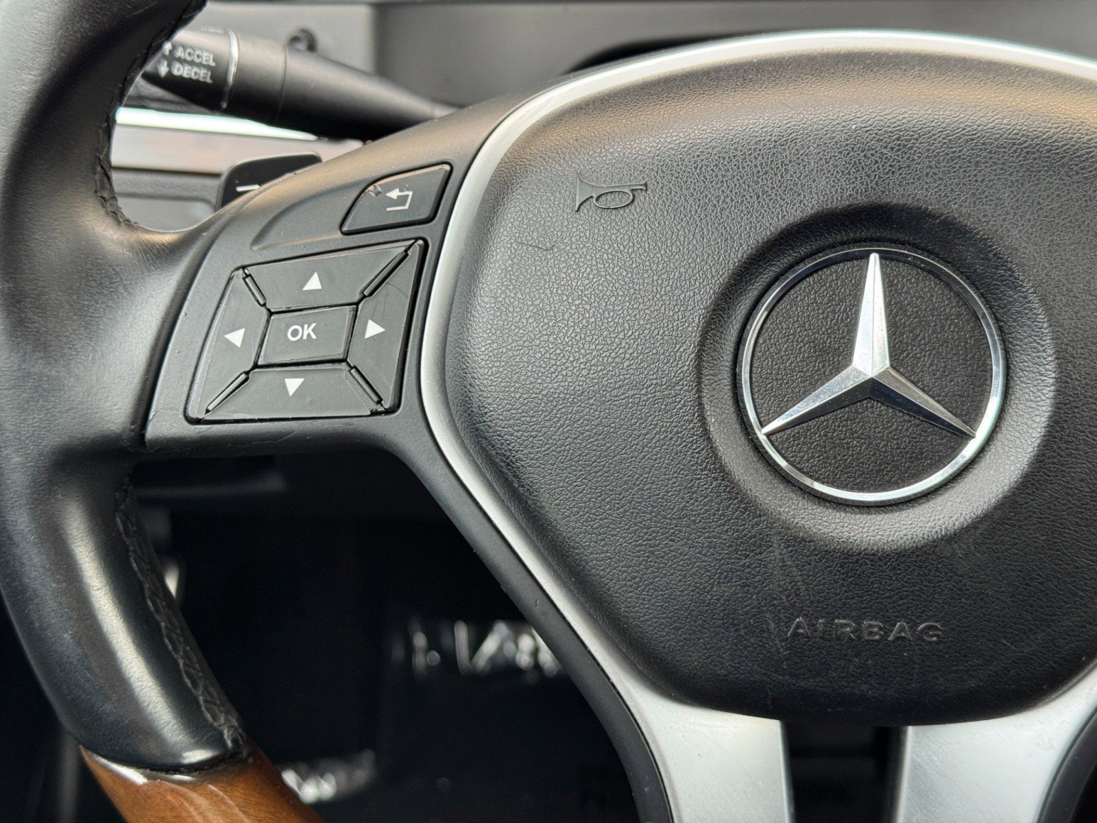 Used 2012 Mercedes-Benz E 550 Coupe image 20