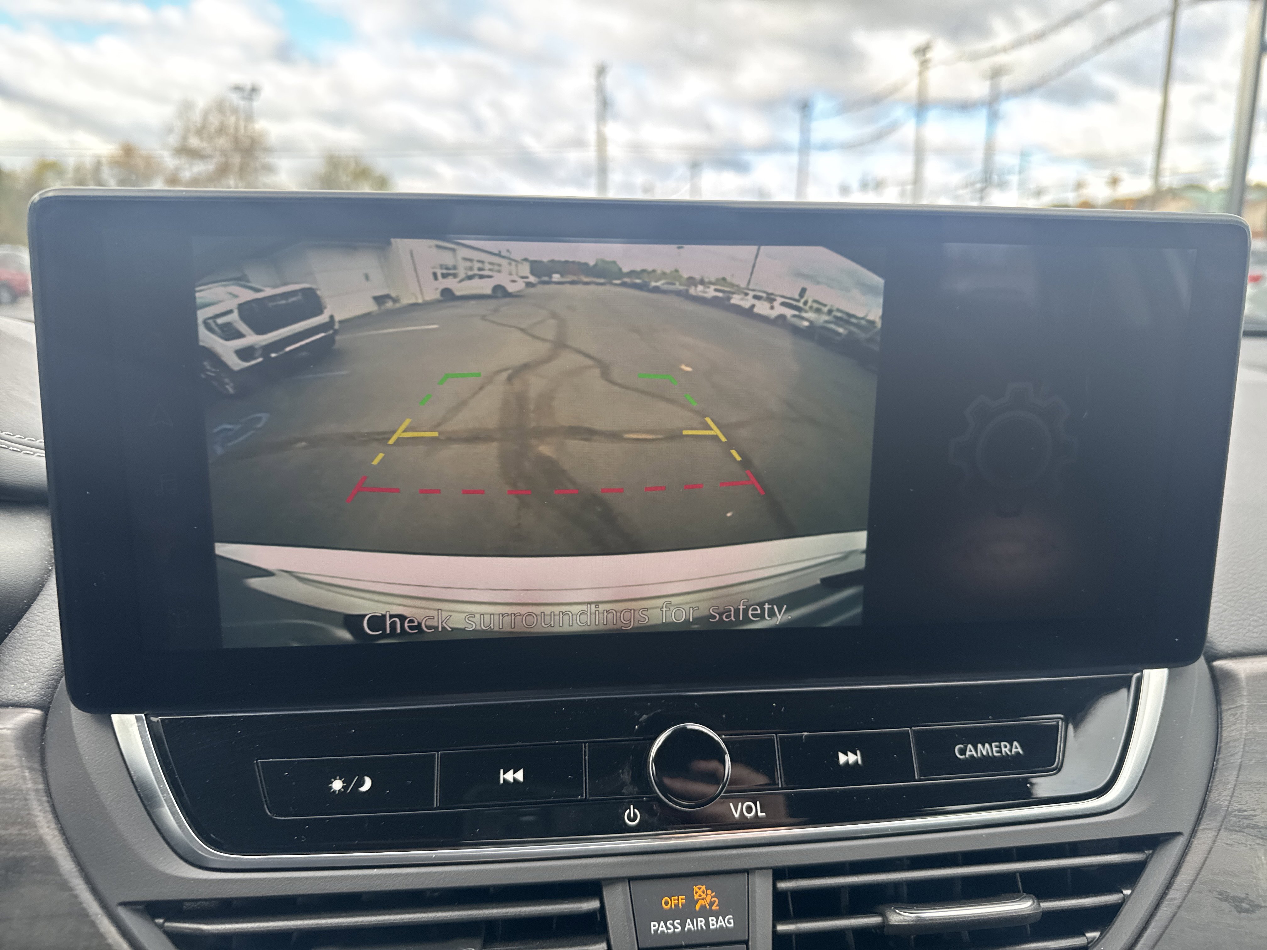 Used 2023 Nissan Altima 2.5 SV w/ SV Premium Package image 26