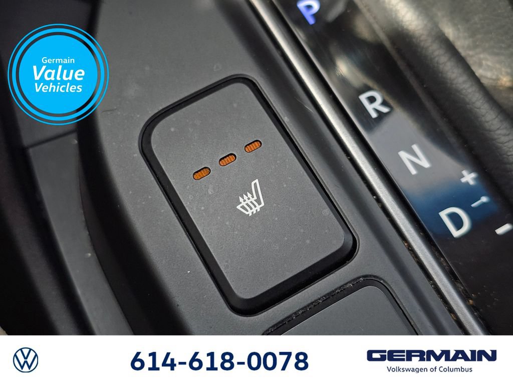 Used 2013 Hyundai Santa Fe Sport FWD image 31