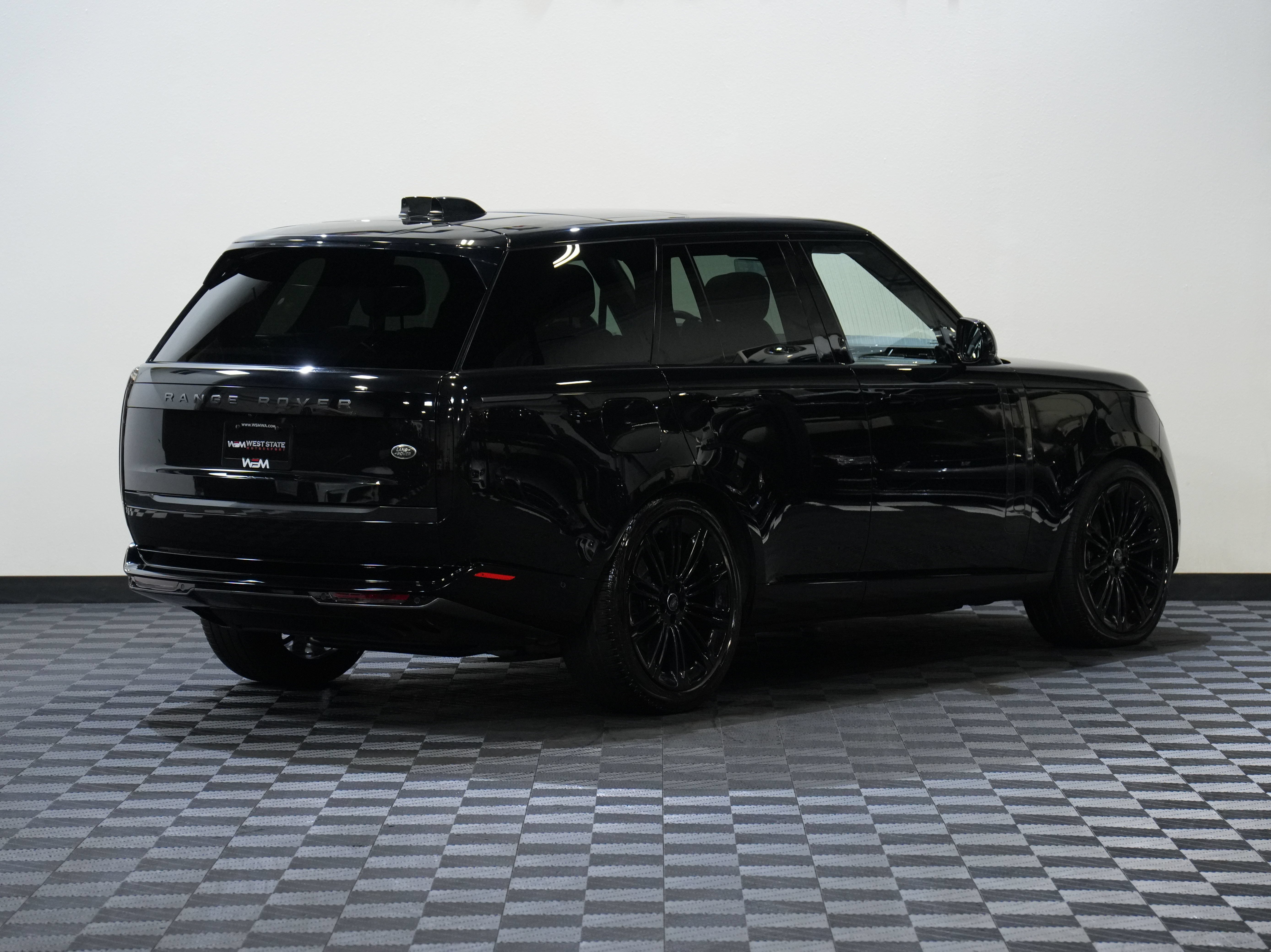 Used 2023 Land Rover Range Rover SE AWD/4WD image 6