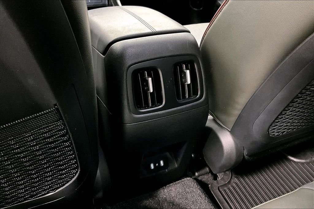 Used 2025 Hyundai Santa Cruz Limited image 31