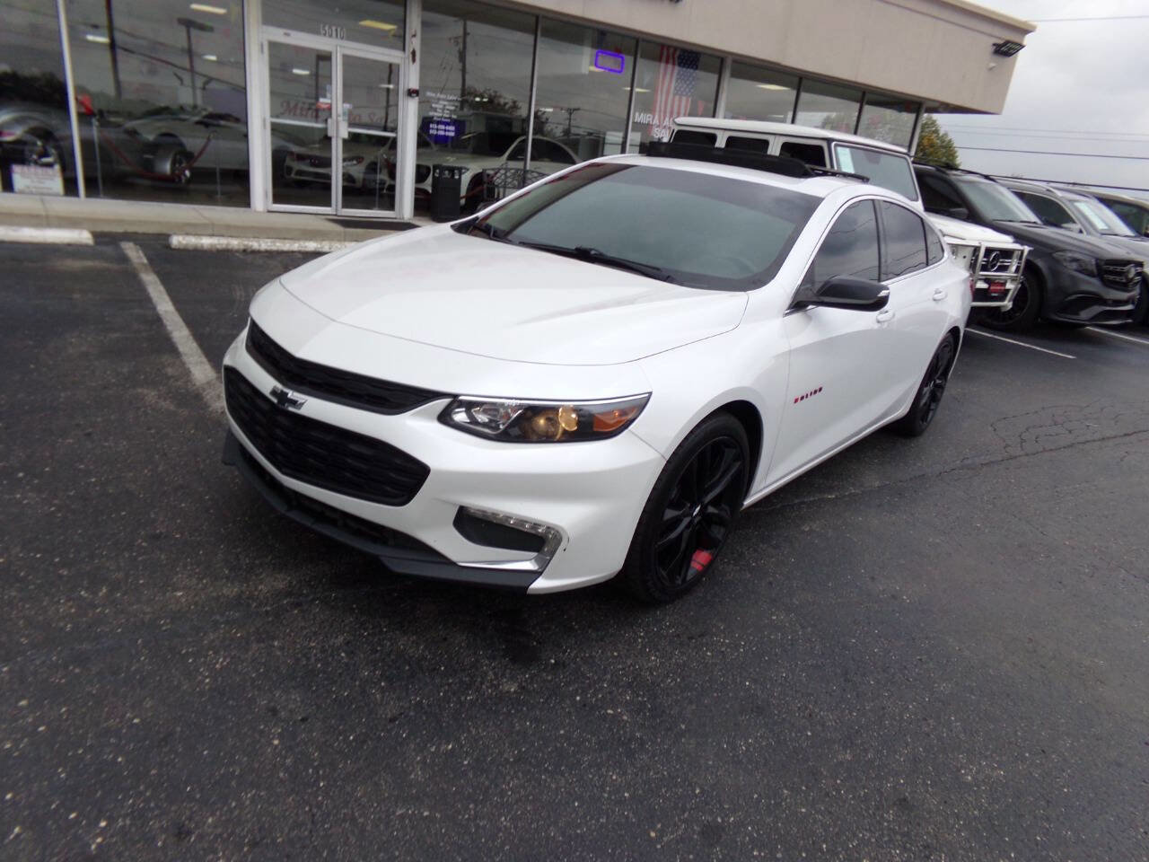 Used 2018 Chevrolet Malibu LT w/ Redline Edition image 2