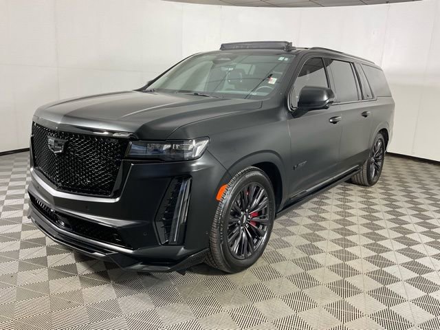 Used 2024 Cadillac Escalade ESV V w/ LPO, ONYX Package image 1