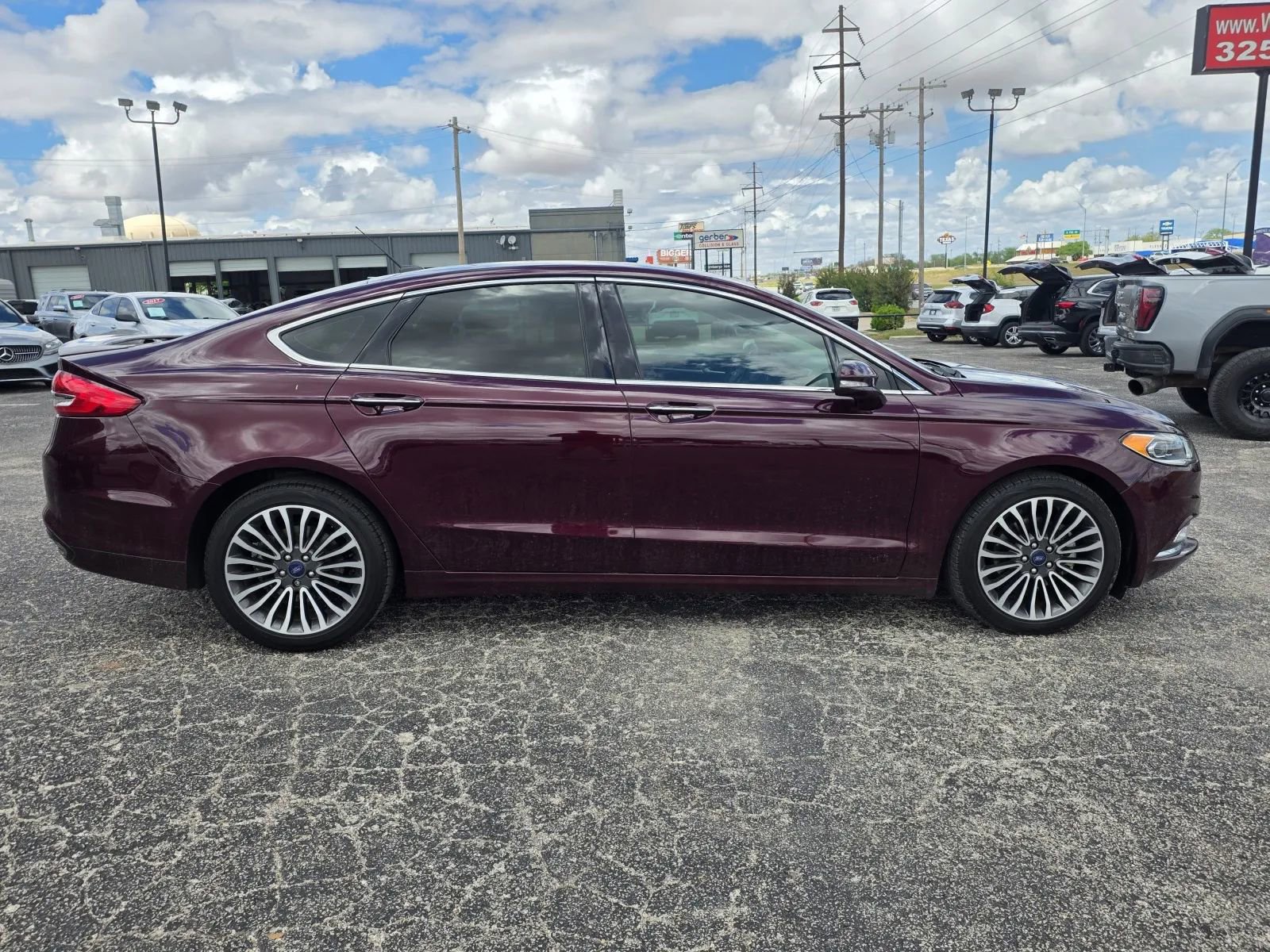 Used 2018 Ford Fusion Titanium FWD image 8