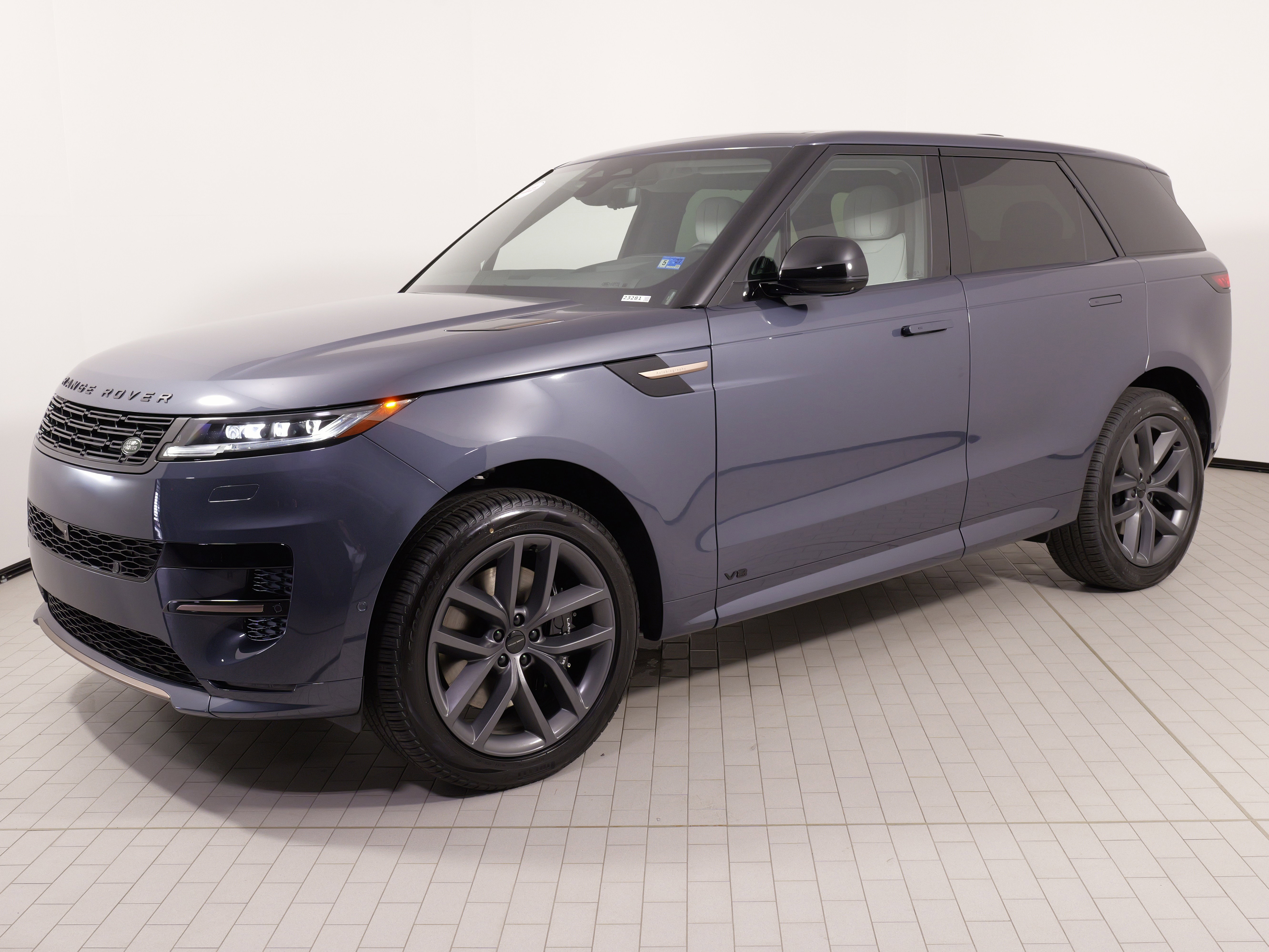 Used 2026 Land Rover Range Rover Sport Autobiography AWD/4WD image 1
