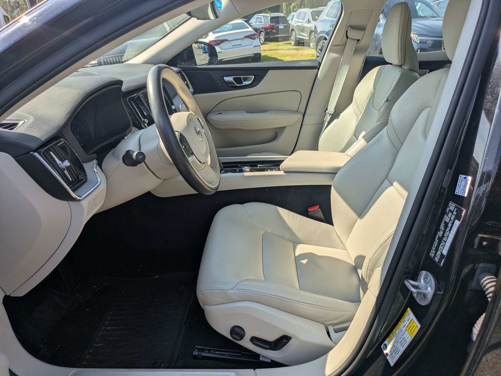 Certified 2024 Volvo S60 B5 Plus w/ Protection Package Premier FWD image 20