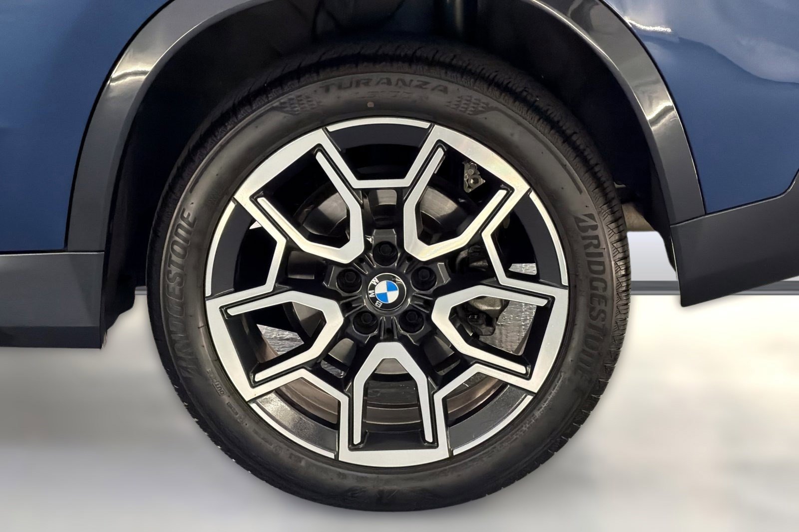 Used 2025 BMW X1 xDrive28i w/ Convenience Package AWD/4WD image 11