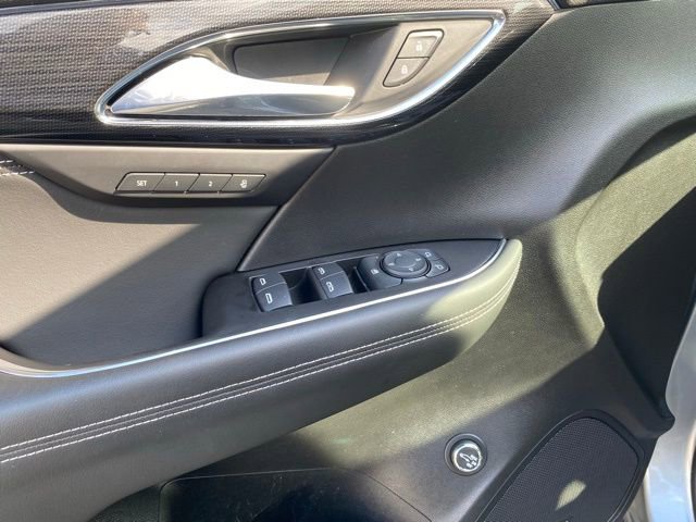 Used 2023 Buick Envision Essence FWD image 18
