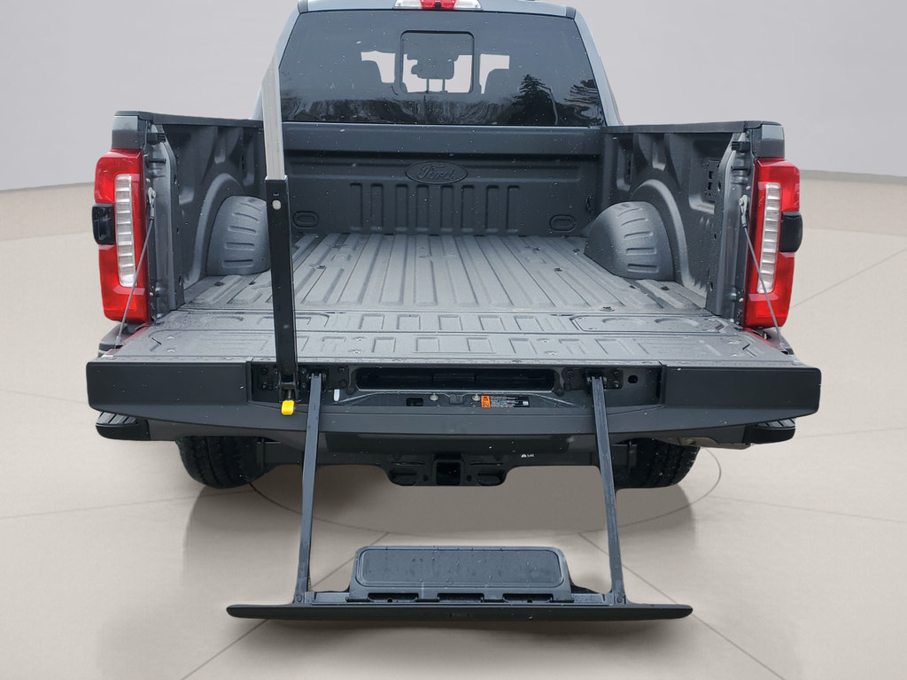 New 2026 Ford F250 Lariat w/ Black Appearance Package AWD/4WD image 12