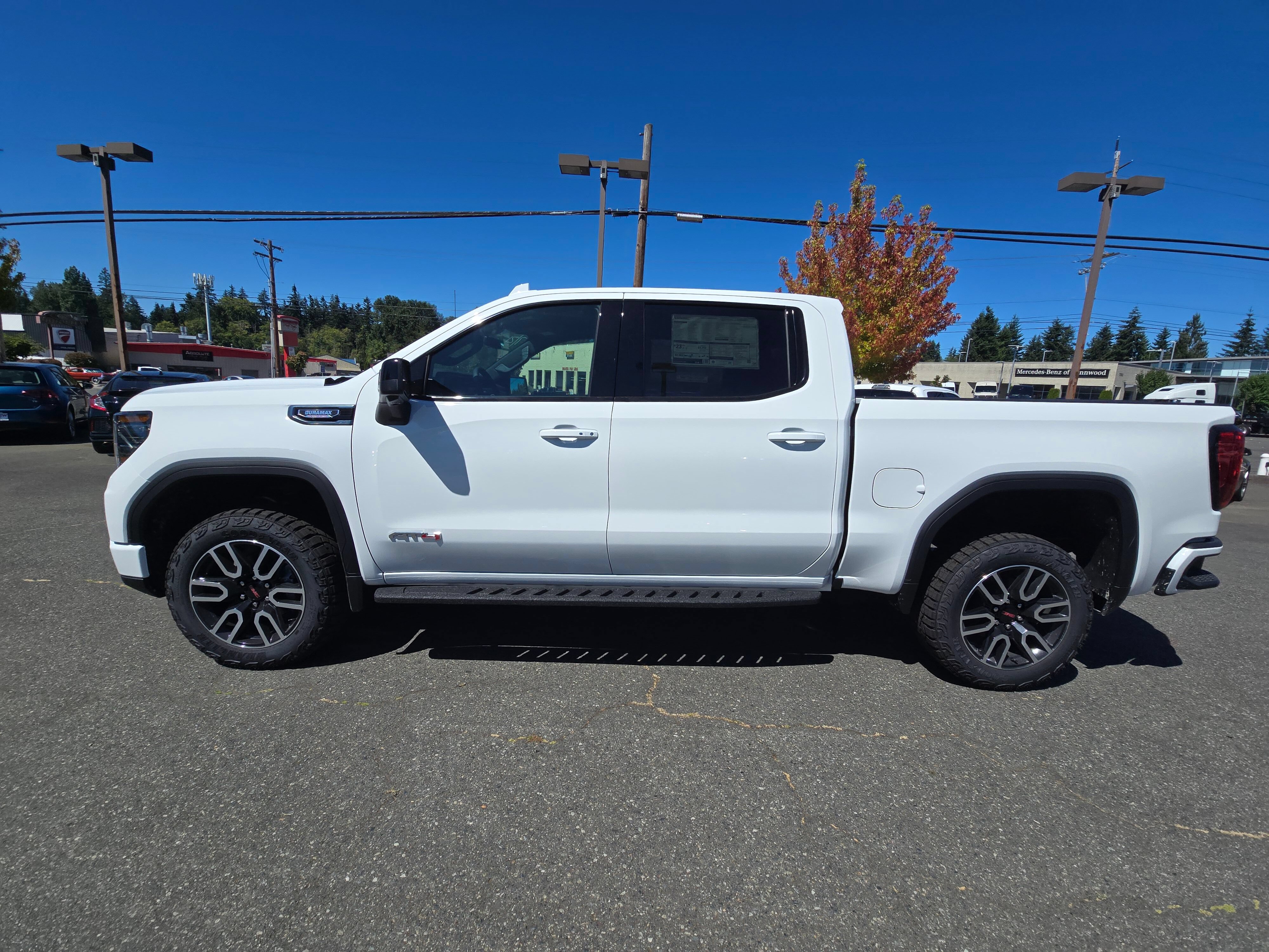 New 2026 GMC Sierra 1500 AT4 w/ AT4 Premium Package AWD/4WD image 4